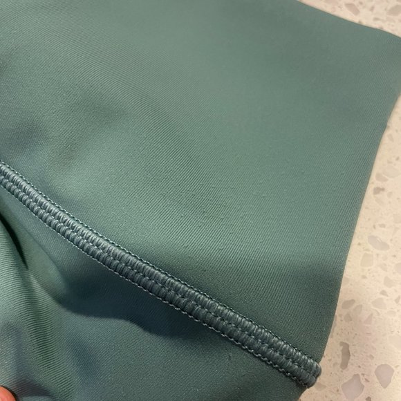 Wunder Under *Cropped 21" - Picture 5 of 5